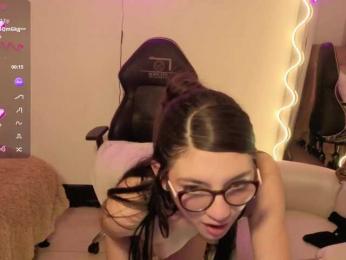 MAHYRA-TAY webcam model stream image