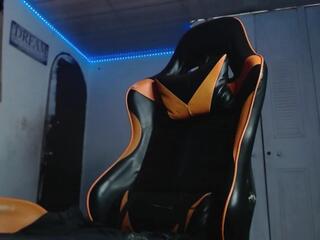 Chrys Harris webcam model stream image