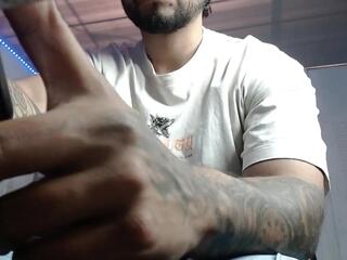 Chrys Harris webcam model stream image