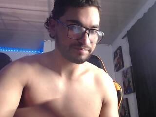 Chrys Harris webcam model stream image