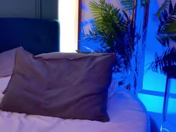 aylapearl_ webcam model stream image