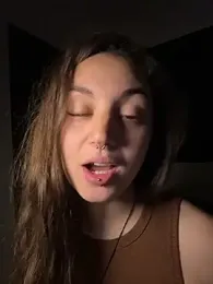 AlbaPetite webcam model stream image