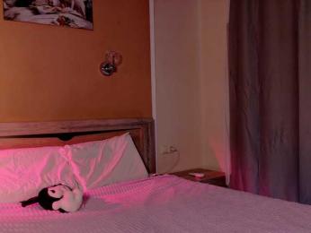 bloomsakura webcam model stream image