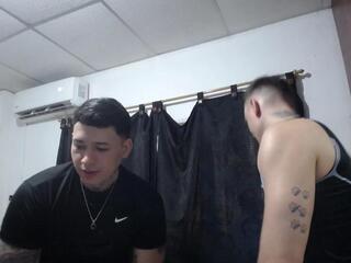Dorian & Axel webcam model stream image