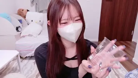 MOEMOE-Q webcam model stream image