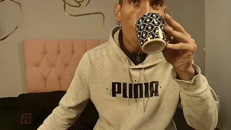 BurniingCouple webcam model stream image