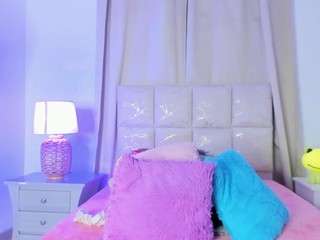 aliyah-sweet webcam model stream image