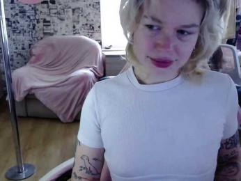 LolaHot webcam model stream image