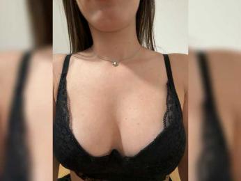 SweetyMur webcam model stream image