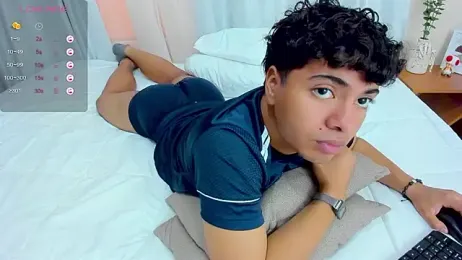 cherry_blossom77 webcam model stream image