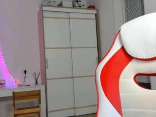 hotcarolinexo webcam model stream image