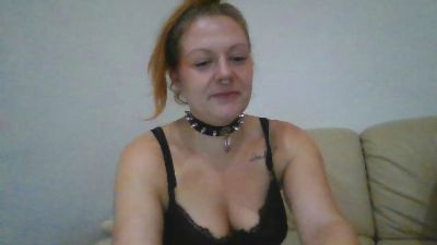 JulieLenny webcam model stream image