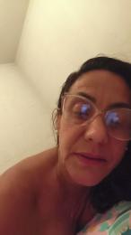 Milfchic webcam model stream image