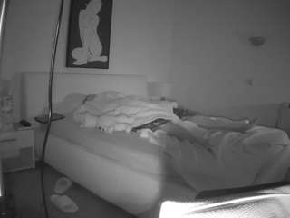 voyeurcam-julmodels-reallife-2 webcam model stream image