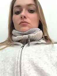 Goldi159 webcam model stream image