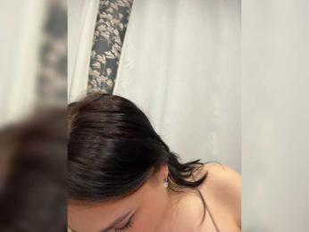 Kris-and-Vanessa webcam model stream image
