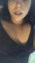 Tisacaliente webcam model stream image