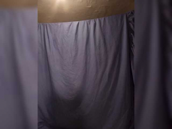 FameLara webcam model stream image