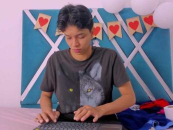 natasha-and-zoe webcam bongacams model stream image