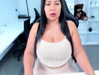 natural_bigboobs webcam model stream image