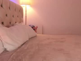 dee_nise webcam model stream image