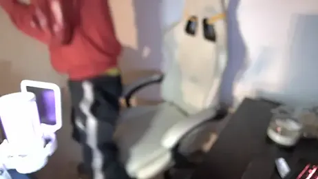 KumWithTheKommas webcam model stream image