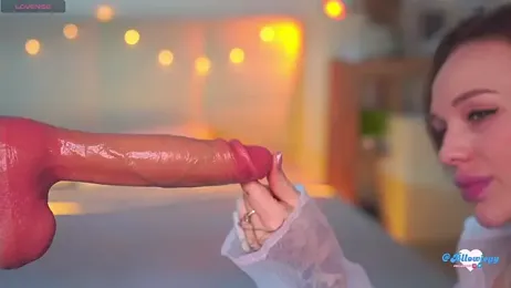 Bllowjoyy webcam stripchat model stream image