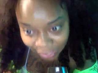 lovelyhustle webcam model stream image