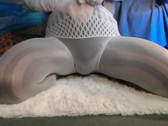 seamlessly webcam model stream image