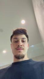 Hank_04 webcam model stream image