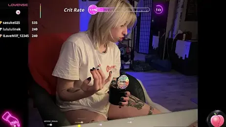 Mannarie_Madsinn webcam model stream image