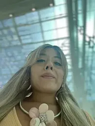 Xvctoriax8 webcam stripchat model stream image