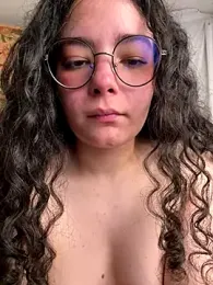 Antoniart_ webcam model stream image