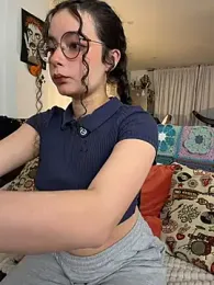 Antoniart_ webcam model stream image