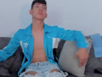 logantwink18 webcam model stream image