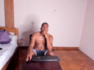 Leon Reinaldo webcam model stream image