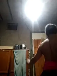 miaparcel webcam model stream image