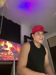 Maximuz1920 webcam model stream image