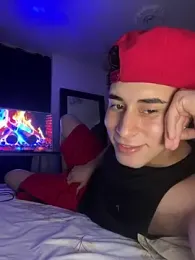 Maximuz1920 webcam model stream image