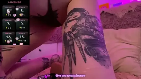 AuraVixxen webcam model stream image