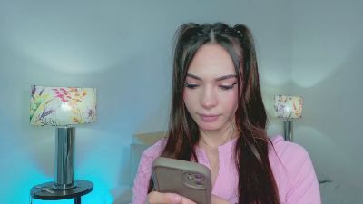 LeaaMoon webcam model stream image