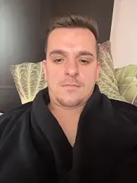 Huge_cock22cm webcam model stream image