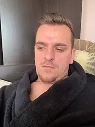 Huge_cock22cm webcam model stream image