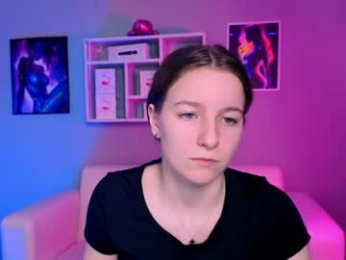 alyssamoan webcam model stream image