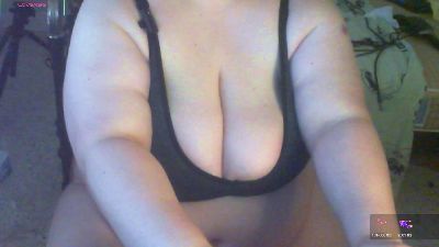 Maebis webcam model stream image