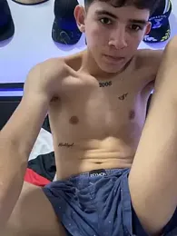 Kairox7 webcam stripchat model stream image