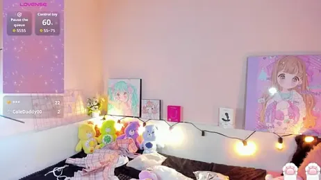 Strawberry_Kitty_ webcam model stream image