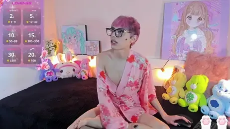 Strawberry_Kitty_ webcam model stream image