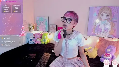 Strawberry_Kitty_ webcam model stream image