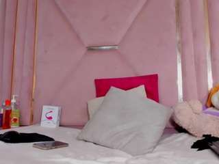 dominicdicaio webcam model stream image